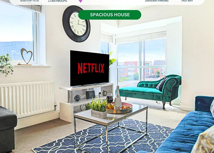 Spacious House - Close To City Centre - Free Parking, Fast Wifi, Smart Tvs With Netflix By Yoko Property