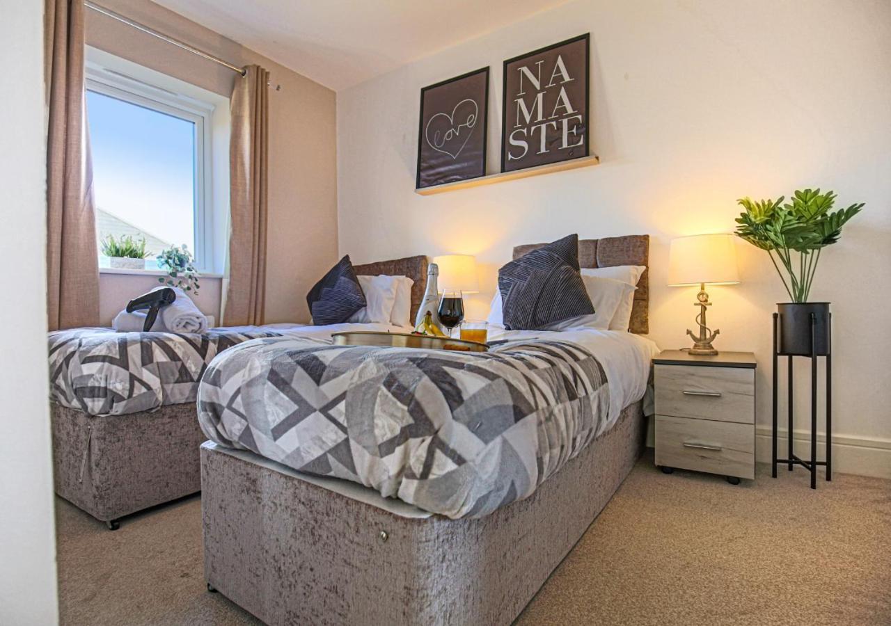 Yoko's Centre Haven: Smart Comfort With Parking Holiday home *